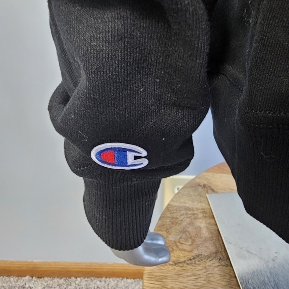 Champion Women's Logo Hoodie Multiple Sizes - Picture 9 of 10